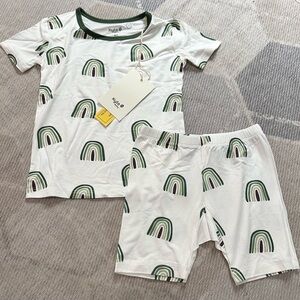 Kyte Baby SS/Shorts Pajama Set in Hunter Rainbow, 4T - NWT